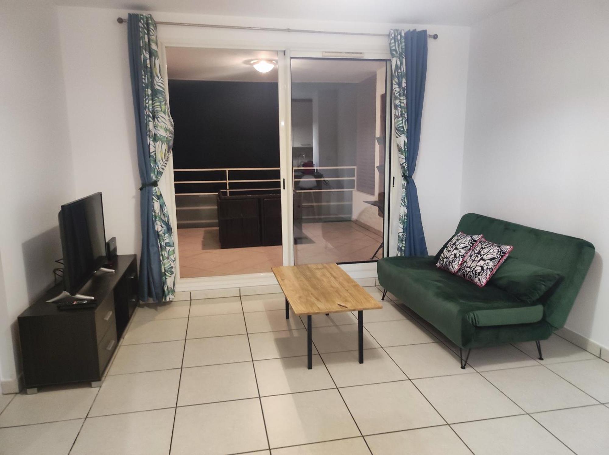 Le Nid Oceanique ! Appart T2 Avec Terrasse, Vue Mer Et Parking Prive En Sous Sol, Proche Du Centre Ville De Saint Gilles Les Bains Zewnętrze zdjęcie
